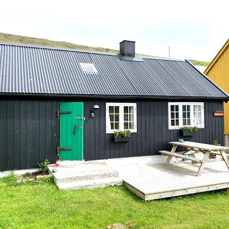 Charming Old Style Shanty Hvalba Exteriör bild