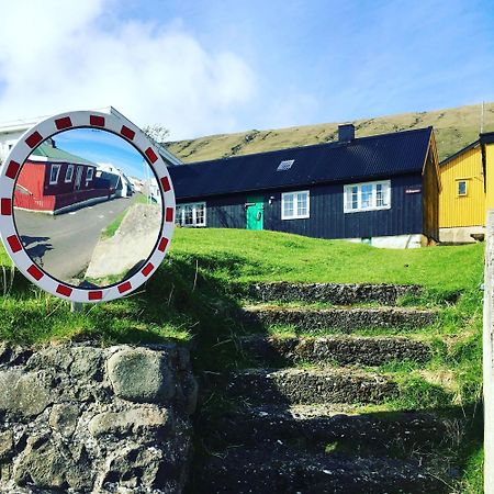 Charming Old Style Shanty Hvalba Exteriör bild