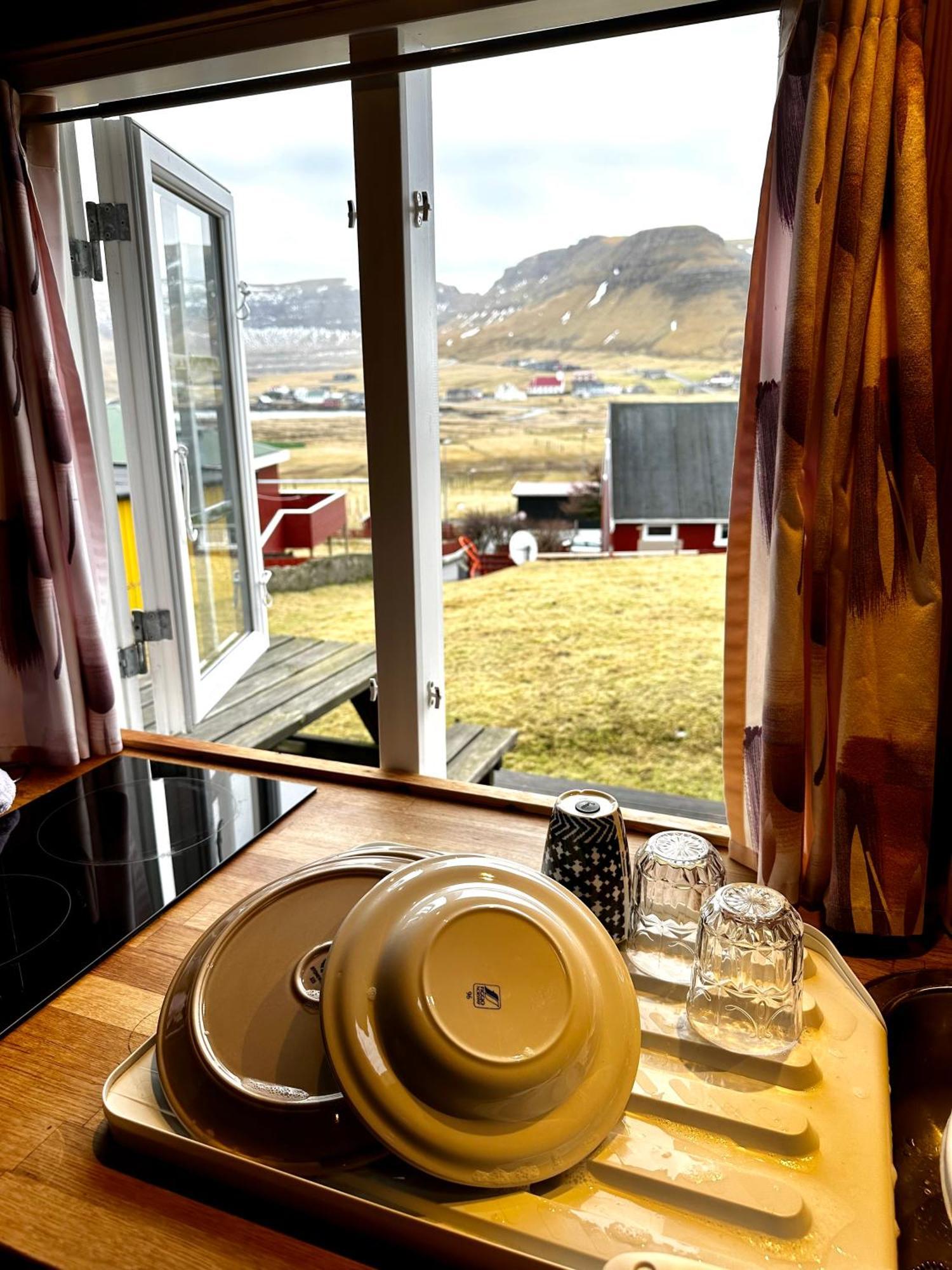 Charming Old Style Shanty Hvalba Exteriör bild